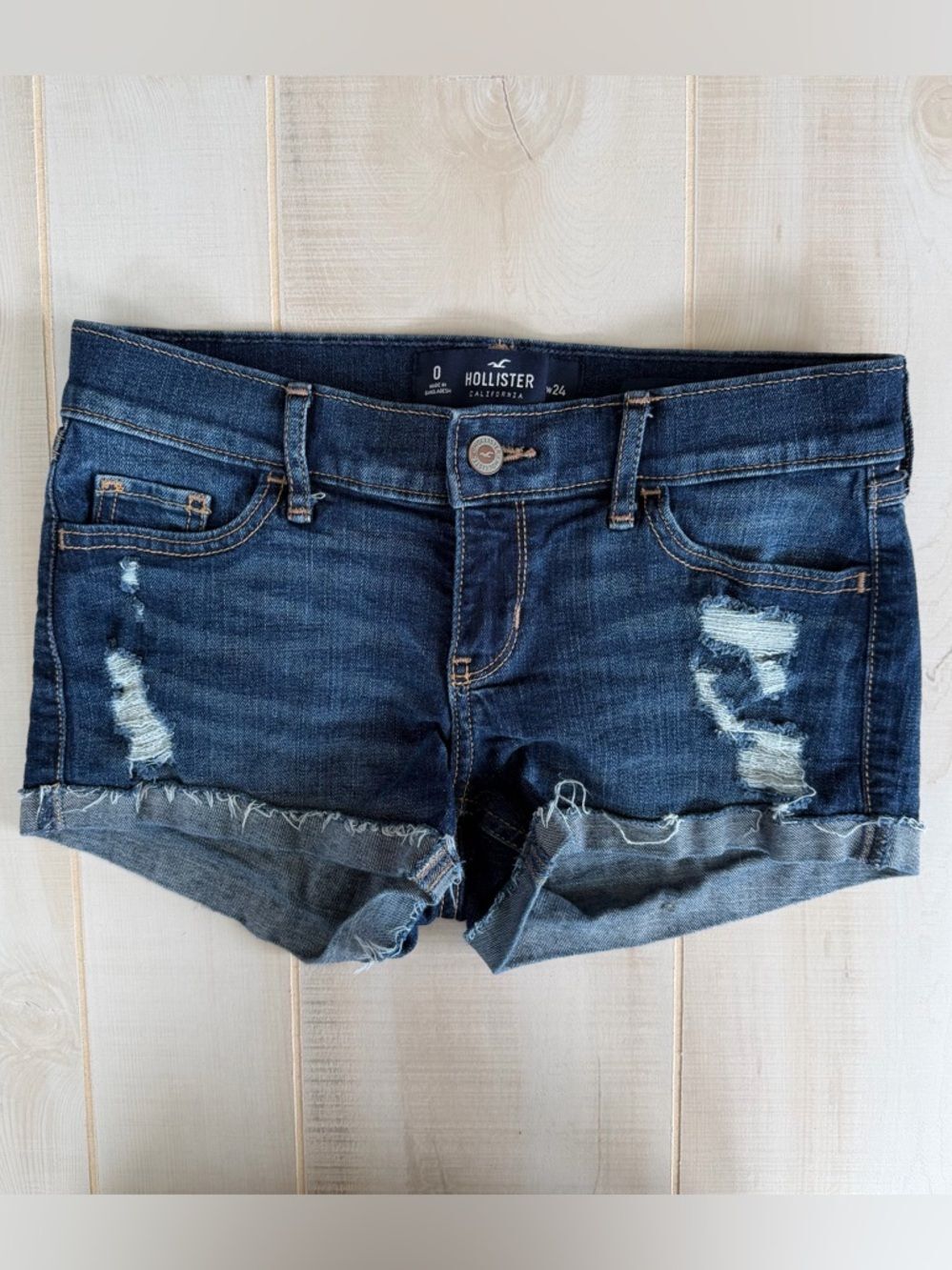 HOLLISTER y2k Low rise cuff denim Jean Low Rise Short Short Sz 0 24 Summer